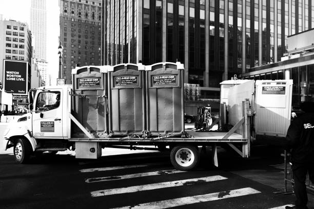 Best Luxury portable toilet rental  in Interlachen, FL